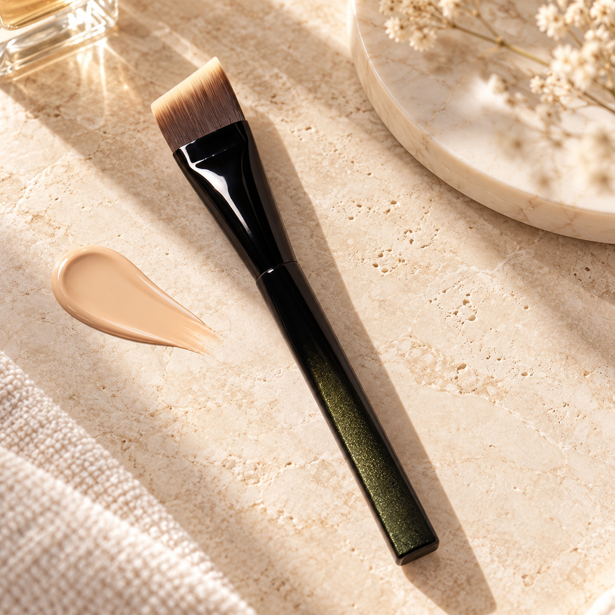 💄 Angled Foundation Brush | Flat Top Makeup Brush | Precision Liquid Foundation Applicator